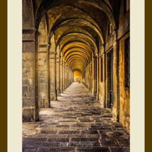 Arched Passageway in Lucca, Tuscany cream mat